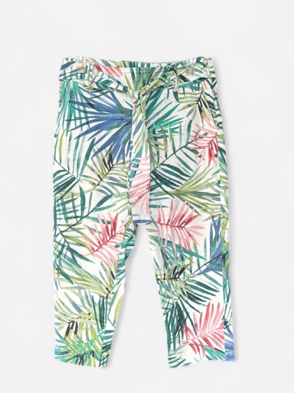Bella Rose Closet Tropical Leaf Capri pants 
in White, Green & Pink